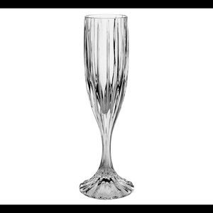 4 MIKASA Park Lane Crystal Champagne Fluted Glases